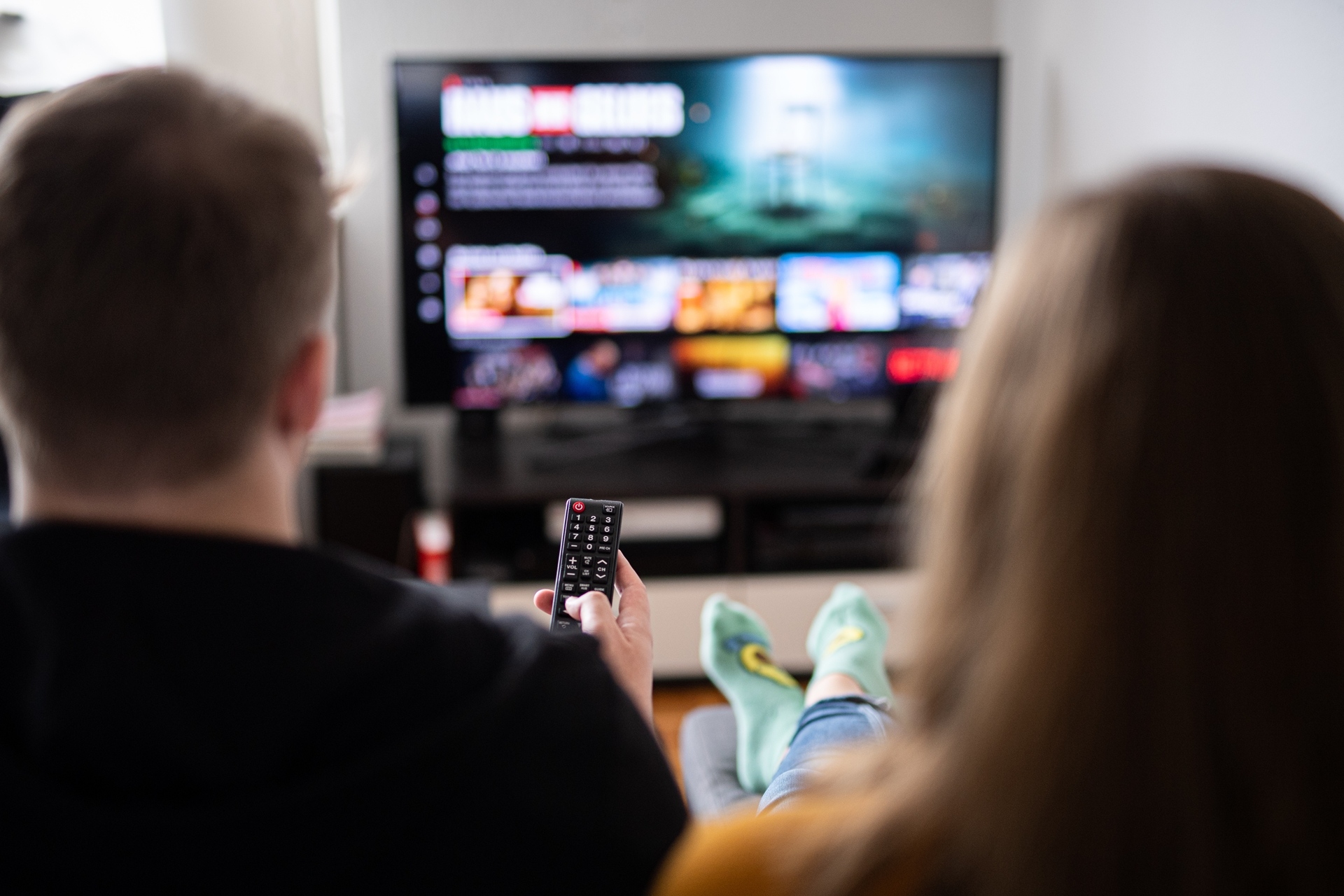Was gucken? Bei Netflix haben Nutzerinnen und Nutzer die Qual der Wahl.