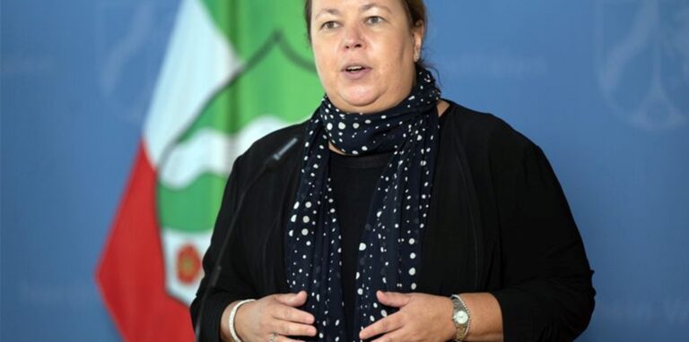 Ursula Heinen-Esser (CDU), nordrhein-westfälische Umweltministerin, steht bald wieder vor dem Untersuchungsausschuss.