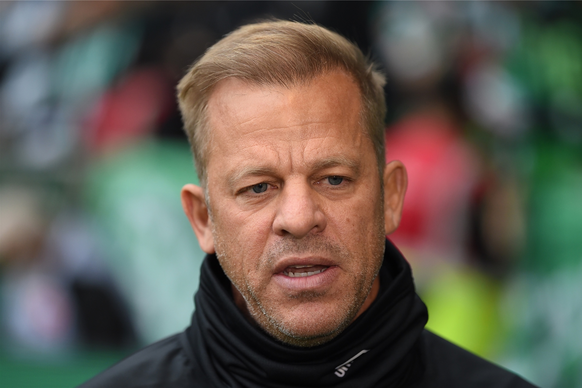Der ehemalige Werder-Trainer Markus Anfang hat sich im „Aktuellen Sportstudio“ zu seinem gefälschten Impfausweis geäußert. Er habe nach wie vor „große Angst“ vor einer Corona-Impfung. Seine Befürchtung, eine Herzmuskelentzündung nach der Impfung zu erleiden, ist aber zumindest statistisch unbegründet.