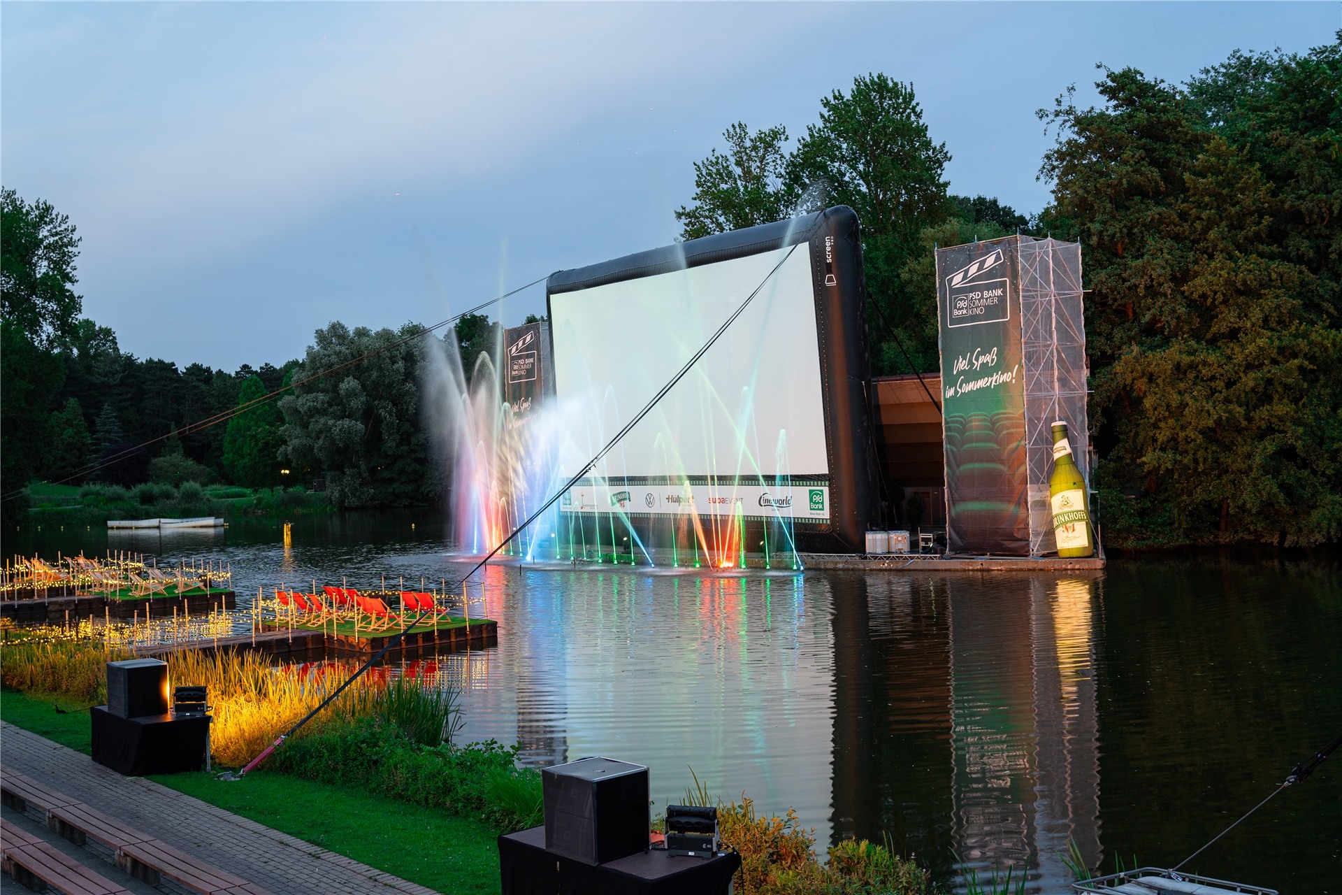 Beim „PSD Bank Sommerkino im Westfalenpark“ werden im Sommer wieder Filme an der Seebühne gezeigt.