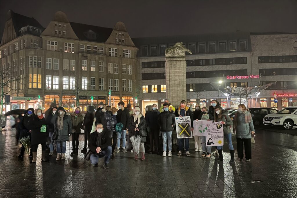Die letzte größere Aktion von Fridays For Future in Castrop-Rauxel: Eine Kundgebung gegen den Kohleabbau im Rheinland aus dem Januar dieses Jahres. Die letzte größere Aktion von Fridays For Future in Castrop-Rauxel: Eine Kundgebung gegen den Kohleabbau im Rheinland aus dem Januar dieses Jahres.