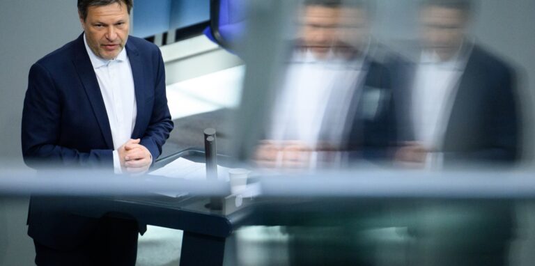 Bundeswirtschaftsminister Robert Habeck will die Abhängigkeit Deutschlands von russischen Energielieferungen verringern.