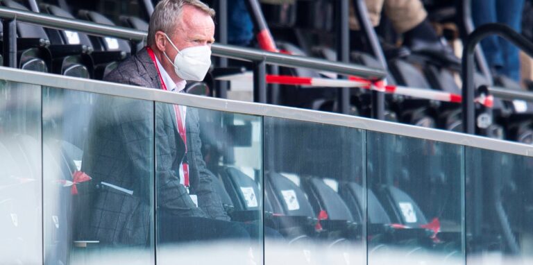 Manfred Schnieders, Vizepräsident Amateurfußball im FLVW, gehört zum Gremium, das über Anträge zu Absagen wegen Corona-Infektionen entscheidet.