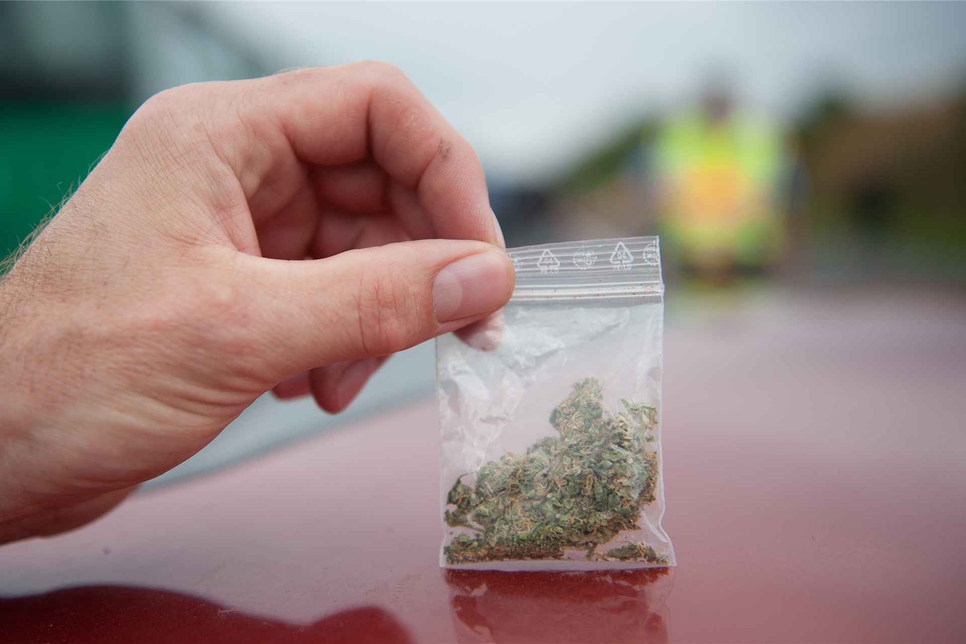 Die Polizei hielt einen Transporterfahrer aus Herten an. Bei der Kontrolle wirkte der Mann so, als stünde er unter dem Einfluss von Drogen.