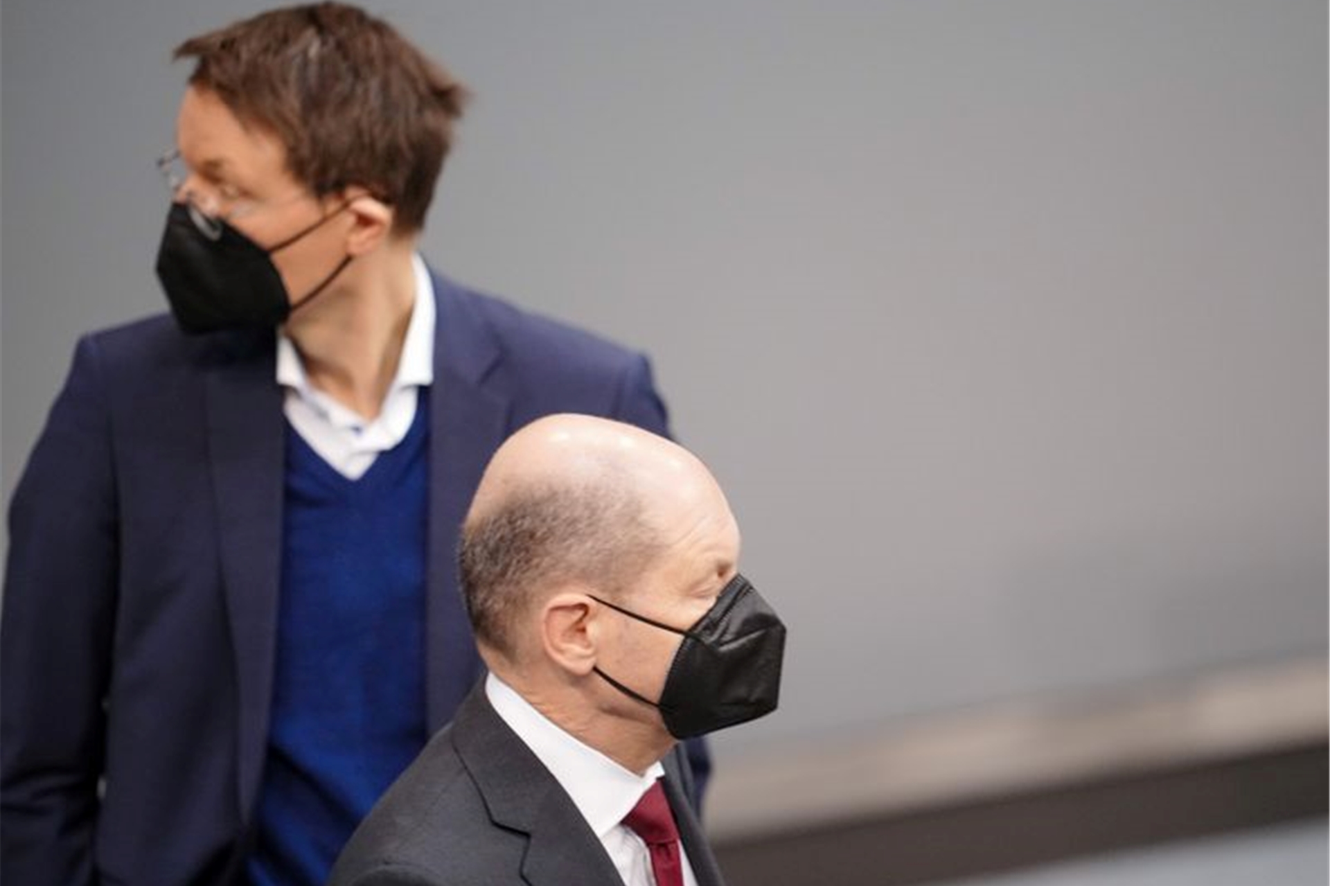 Hatten sich ein anderes Ergebnis gewünscht: Gesundheitsminister Karl Lauterbach und Bundeskanzler Olaf Scholz.