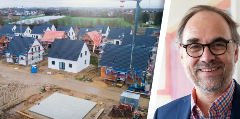 Stefan  Fokken (r.) ist Pressesprecher der Sparkasse Vest. Wer heute bauen möchte, muss mit steigenden Bauzinsen rechnen.