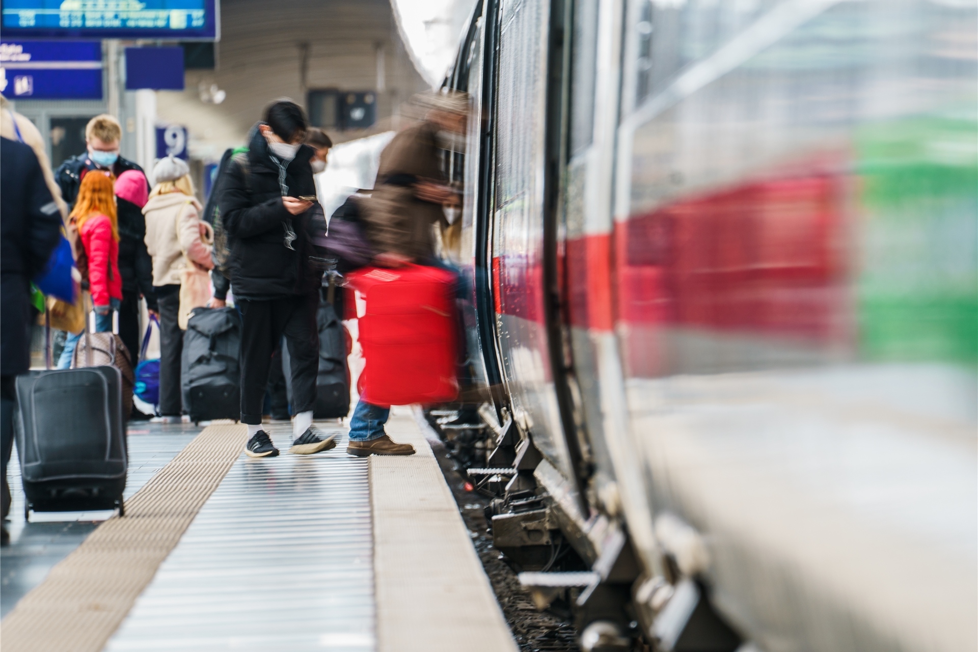 Ab 1. Juni soll das 9-Euro-Ticket im ÖPNV gelten. Der Rabatt soll bundesweit gelten.