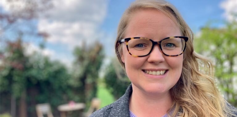 Lisa Kapteinat ist 33 Jahre alt, Anwältin, Landtagsabgeordnete und Mutter von zwei Kindern. Und nun will sie wieder in den Landtag. Und dann gern mit ihrer Fraktion in die Regierungsverantwortung.