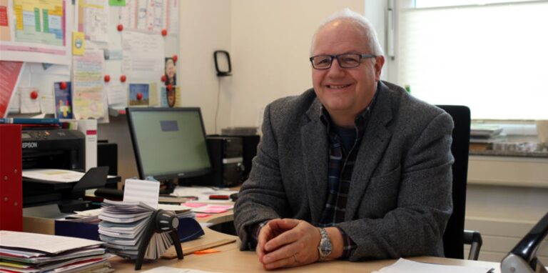 Alfred Horn leitet die Fridtjof-Nansen-Realschule und glaubt, dass das Schulministerium die Lage einschätzen kann.
