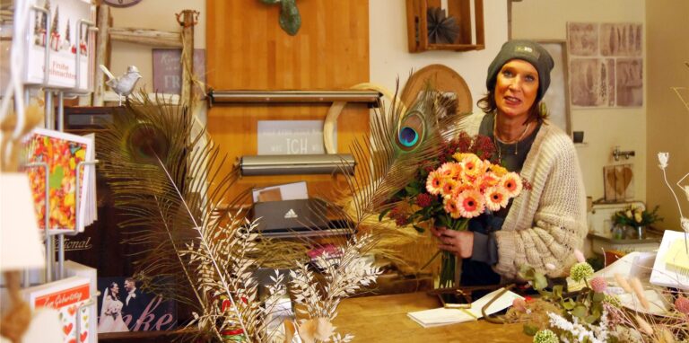Sabine Eiselt kann bisher noch nicht einschätzen, wie viele Kunden sie am Valentinstag in ihrem „Blütenkult“ in Herten-Disteln empfangen darf.