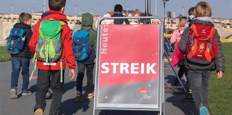 In den städtischen Kitas wird wieder gestreikt. (Symbolbild)