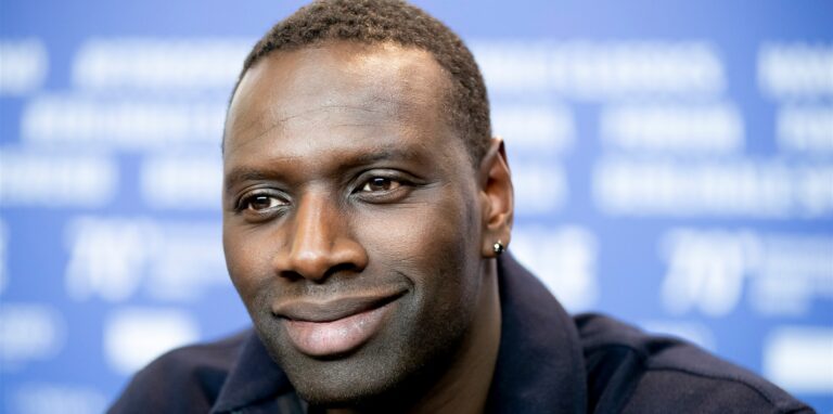 Braunem Terror auf der Spur: Omar Sy als Diakité  ermittelt zusammen mit Laurent Lafitte als Monge in „Ein Mordsteam ermittelt wieder“ bei Netflix.