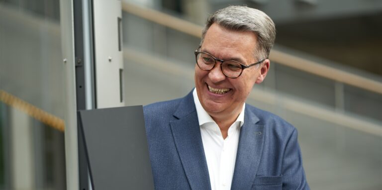 Hat sich zu einem Gerücht um ihn geäußert: Dortmunds Oberbürgermeister Thomas Westphal.