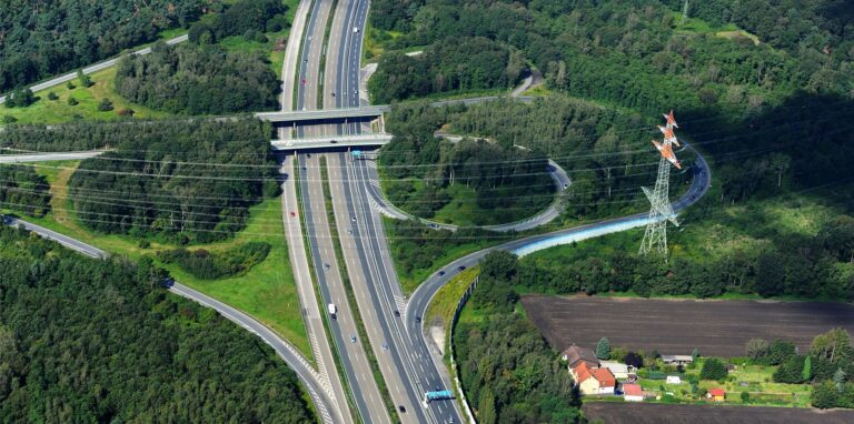 Ein Autobahn-Dreieck