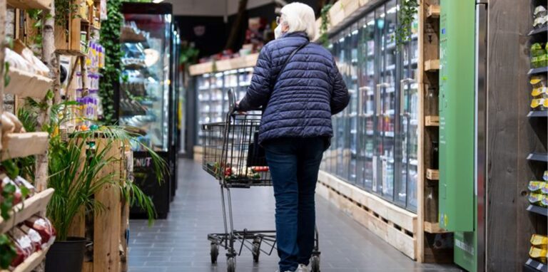 Die hohen Inflationsraten sorgen für deutliche Veränderungen im Einkaufsverhalten der Menschen in Deutschland.