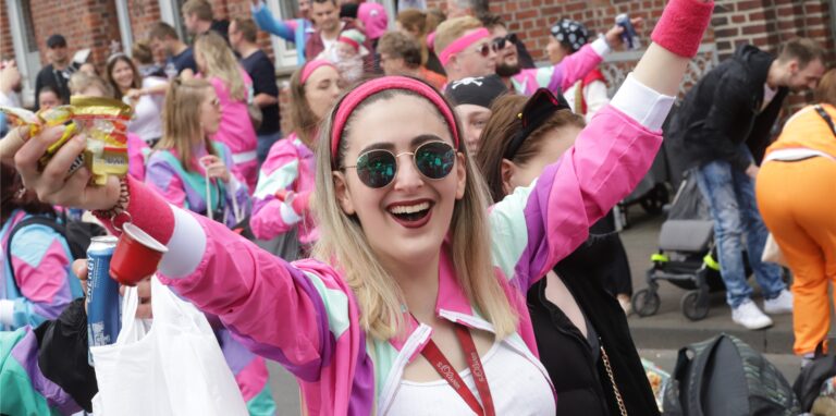 Karneval macht auch im Mai Spaß – der Umzug in Olfen am Samstag war der Beweis. Über 200 Bilder gibt es bei uns in den Fotostrecken.