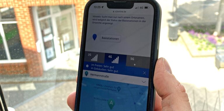 Sogar mitten in der Hertener Innenstadt – hier die Redaktionsräume der Hertener Allgemeinen – ist das neue 5G-Netz noch nicht verfügbar, wie man auf diesem Handy sieht.
