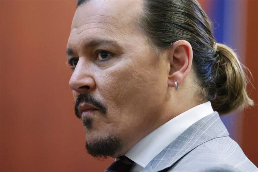 Schauspieler Johnny Depp streitet sich mit seiner ehemaligen Ehefrau Amber Heard vor Gericht.