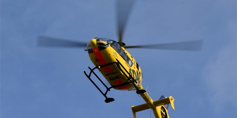 Ein Rettungshubschrauber