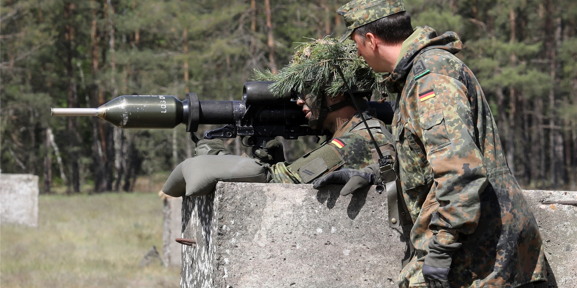 Für die Bundeswehr-Milliarden soll ein Sondertopf geschaffen werden, der neben dem normalen Bundeshaushalt steht. So sind über mehrere Jahre verteilte Ausgaben möglich.