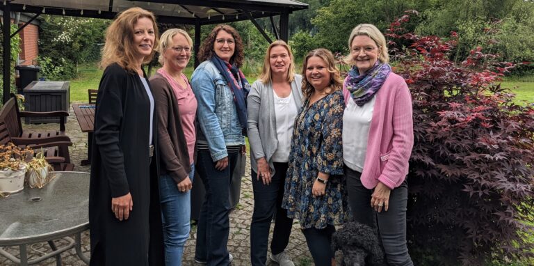 Rita Lammersmann, Kathrin Schwerhoff, Eva Steuber, Anke Schug, Sandra Vesper und Hildegard Overfeld