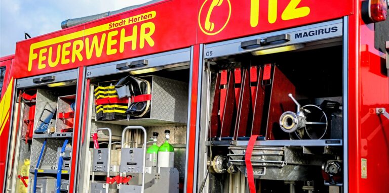 Die Hertener Feuerwehr war gleich doppelt in Westerholt aktiv.