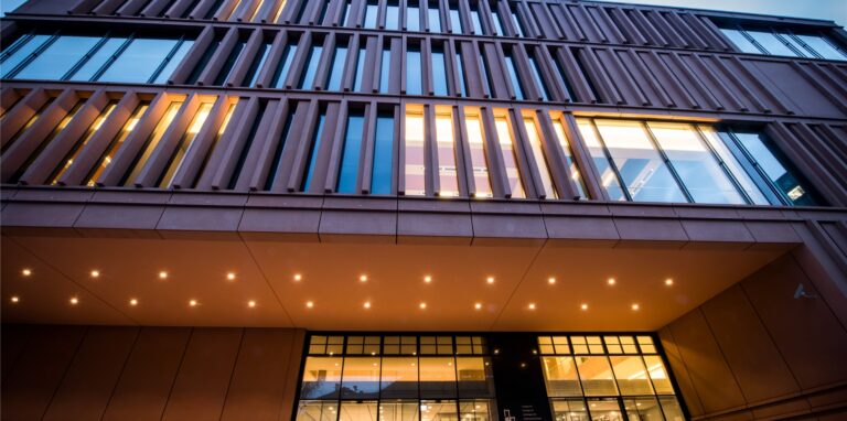 Das Justizzentrum Bochum, Sitz von Amts-, Arbeits- und Landgericht sowie der Staatsanwaltschaft.