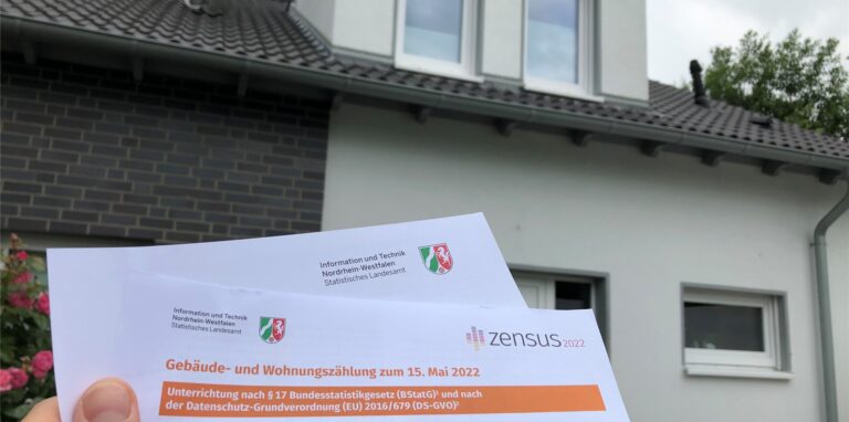 Alle Eigentümer von Gebäuden bekommen in diesen Tagen Post vom Statistischen Landesamt. Darin werden sie aufgefordert, sich am Zensus 2022 zu beteiligen.