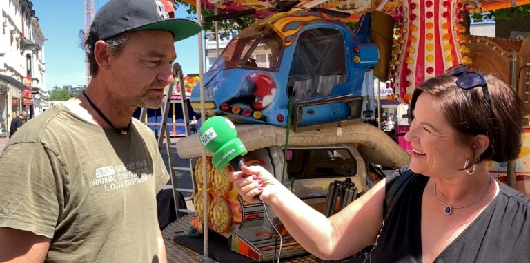 Karussell-Betreiber Thorsten Philipp verrät im Interview mit HA-Redakteurin Carola Wagner, was die Tiönskirmes so besonders macht und wie es sich in einer Schausteller-Familie lebt.