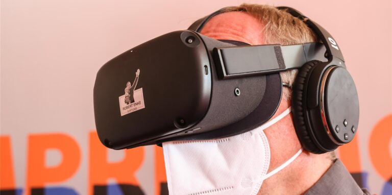 Auch für Chefarzt und Psychiater Dr. Thomas Finkbeiner war das Nachempfinden einer Depression per Virtual-Reality-Brille eine neue Erfahrung,