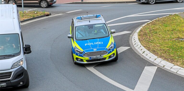 Die Hertener Polizei wurde gleich zweimal zu Tatorten in der Innenstadt gerufen, an denen sich Raubdelikte ereignet haben.