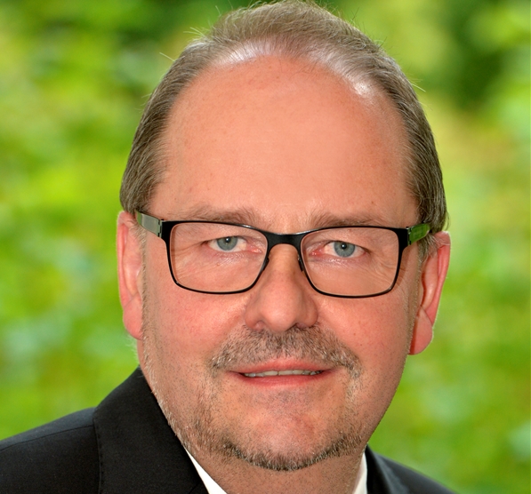 Andreas Hauke scheidet aus gesundheitlichen Gründen aus dem KKRN-Klinikverbund aus.