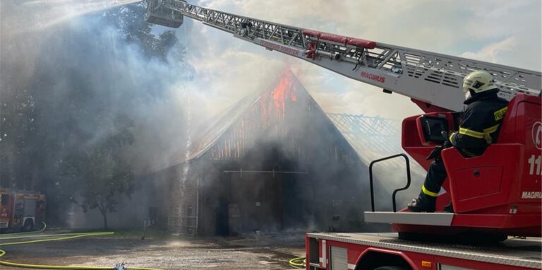 Brand auf Bauernhof in Dorsten