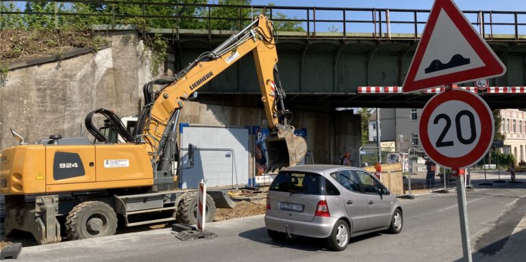 Blick auf die Baustelle an der Kaiserstraße, die voraussichtlich Ende Juli abgeschlossen sein wird.