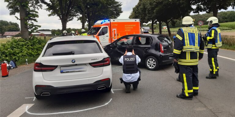 Bei einem Unfall in Haltern wurden mehrere Menschen verletzt.