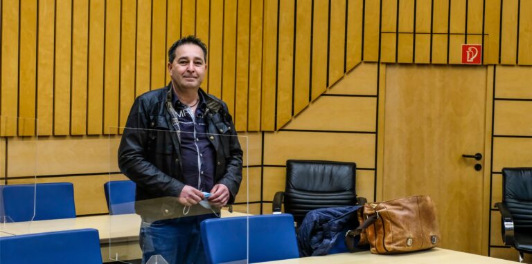 Borsu Alinaghi beim ersten Prozess am Amtsgericht Marl.