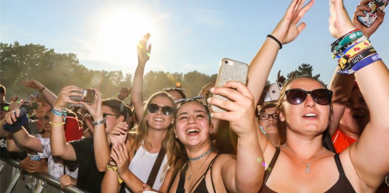 Aufgrund der Pandemie konnte das Juicy Beats Festival zwei Jahre nicht stattfinden. Jetzt kann im Westfalenpark wieder gefeiert werden.