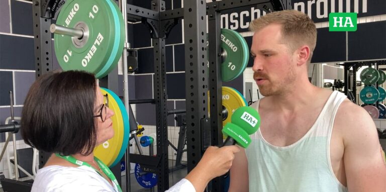 HA-Redakteurin Carola Wagner befragt Ansgar Lastic, Inhaber der Kraftkaue auf Schlägel & Eisen, zu seinen Trainingstipps bei Hitze.