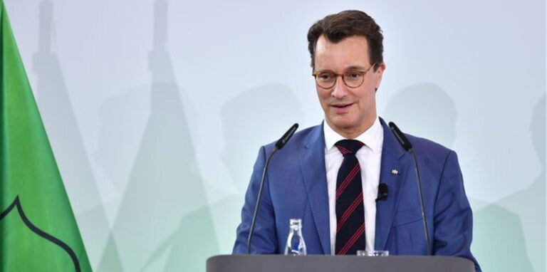 Hendrik Wüst (CDU), Ministerpräsident von Nordrhein-Westfalen.