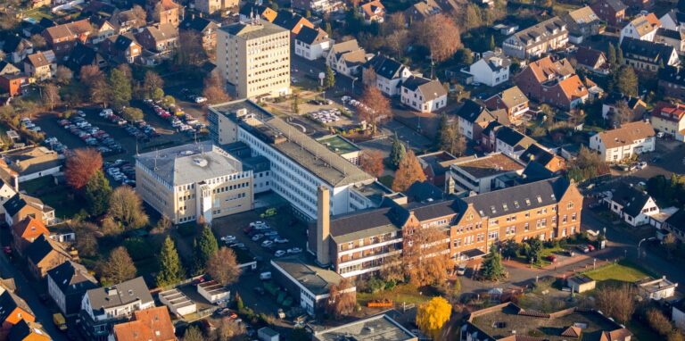 Im St-Sixtus-Hospital gilt vorübergehend ein Besuchsverbot.