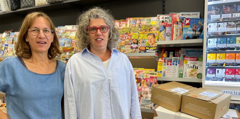 Sabine Germann-Jasmer und Alexandra Glaser von „Lotto/Toto Manfred Germann“ freuen sich, ab dem 1. Oktober auch Postkunden in ihrem Distelner Geschäft begrüßen zu dürfen.