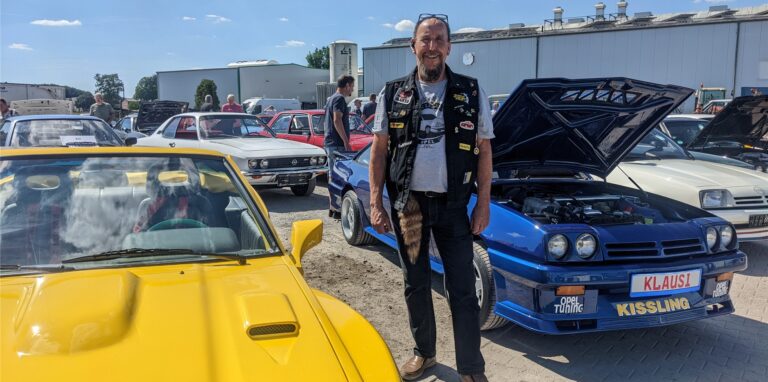 Jörg Lange hatte am Sonntag zum zweiten Manta-Treffen in Hervest geladen.