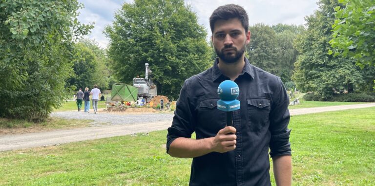 Lukas Wittland berichtet vom Hauptfriedhof über die offenbar abgesagte Beerdigung von Mouhamed D. (16).