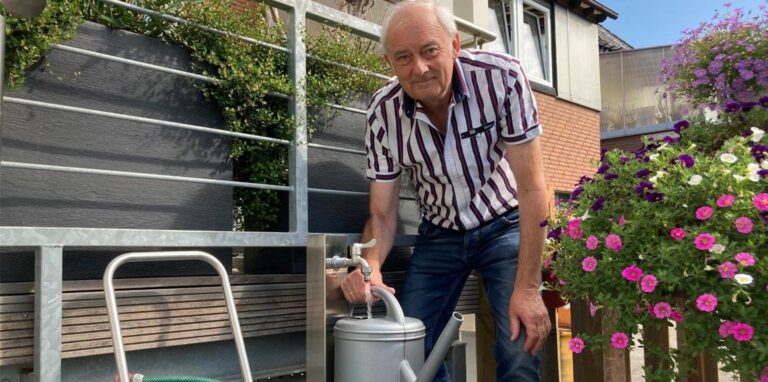 Uwe Lienemeyer wohnt südlich der Halde Brinkfortsheide-Erweiterung. Sein Brunnenwasser ist nicht belastet. Doch nordwestlich der Halde breiten sich Schadstoffe mit dem Grundwasser aus.