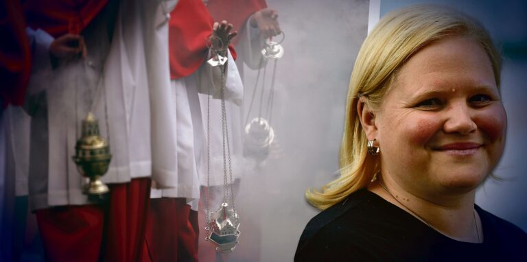 Pastoralreferentin Ann-Kathrin Müller-Boßle aus Oer-Erkenschwick in einer Bildmontage mit Messdienern, die Weihrauchfässer schwenken