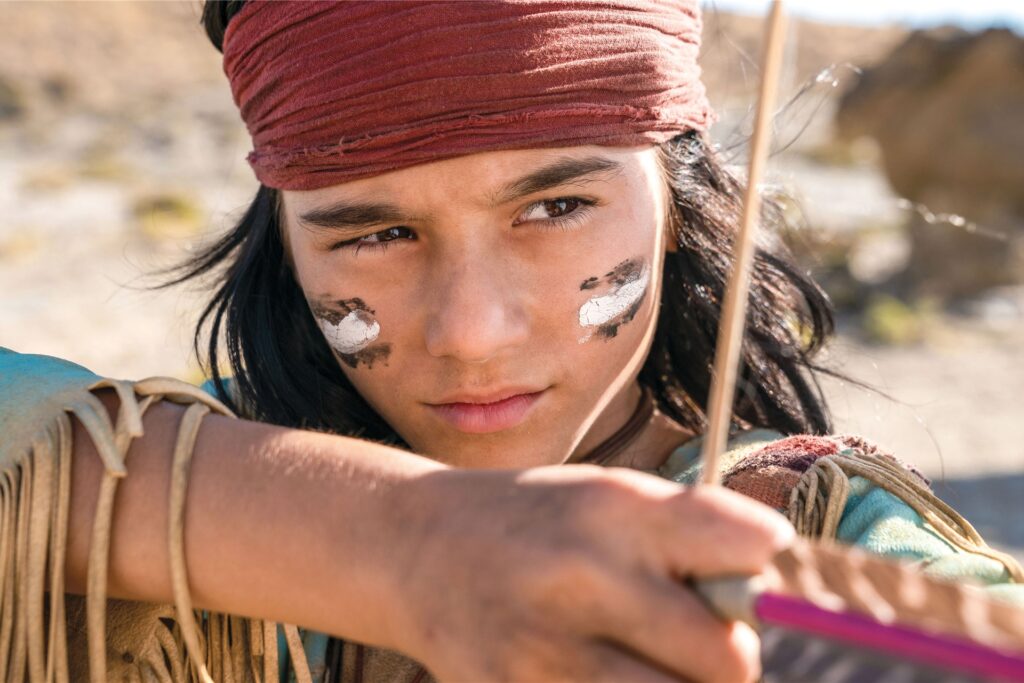 Mika Ullritz als Winnetou in einer Szene des Films 