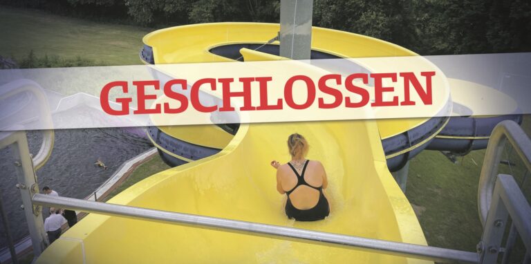Die Waltroper Spaßbad-Rutsche mit dem Balken „Geschlossen“.