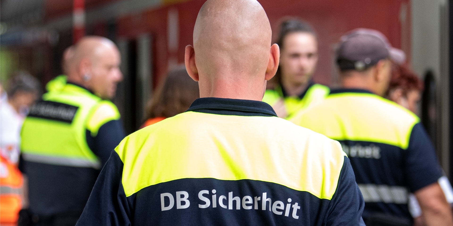Ein Mitarbeiter der DB Sicherheit steht unter Verdacht, am Dortmunder Hauptbahnhof eine Frau sexuell belästigt zu haben. (Symbolbild)