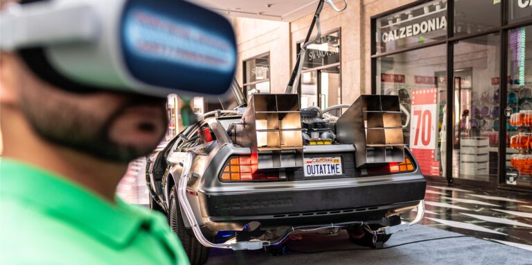 Ein wahres Kult-Auto steht demnächst mitten in Dortmund: ein originalgetreu nachgebauter DeLorean.