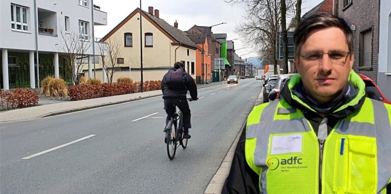 Patrick Berner vom ADFC hat eine klare Meinung zur Situation für Radfahrer in Herten. Hier ein Bild von der Schützenstraße in Herten-Mitte.